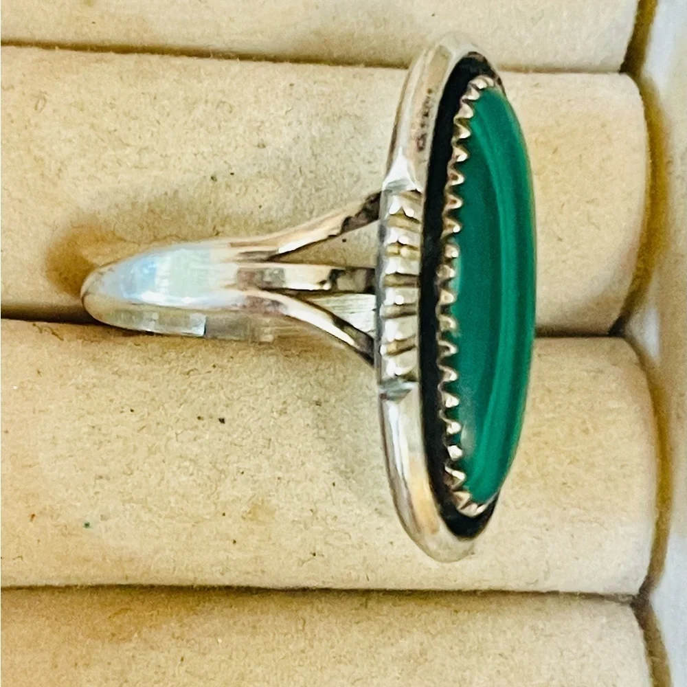 VTG Native American Navajo Sterling Silver Malachite Ring Sz 8 8 G Signed